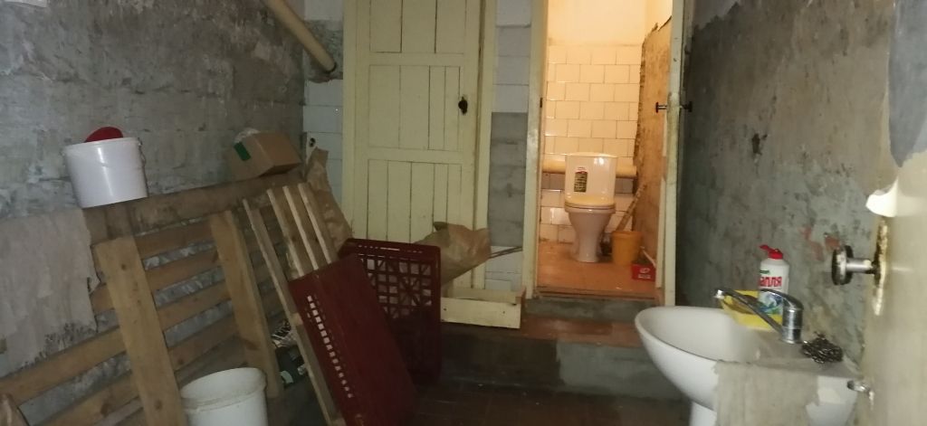 Продажа коммерческой недвижимости, 135м <sup>2</sup>, Лунино, Максима Горького,  26