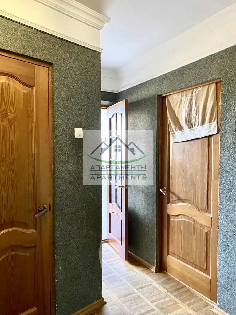 Продажа 4-комнатной квартиры, Пятигорск, Адмиральского ул,  8к3