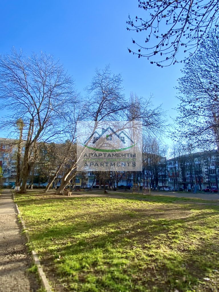 Продажа 4-комнатной квартиры, Пятигорск, Адмиральского ул,  8к3