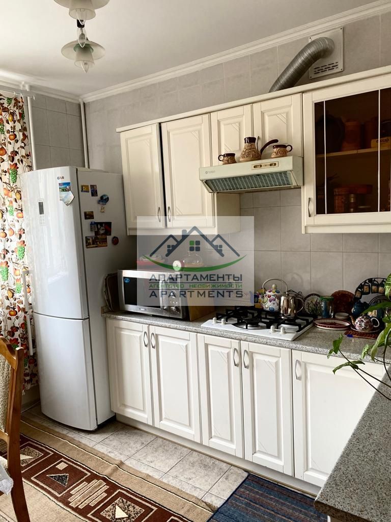 Продажа 2-комнатной квартиры, Пятигорск, Калинина пр-кт,  42б