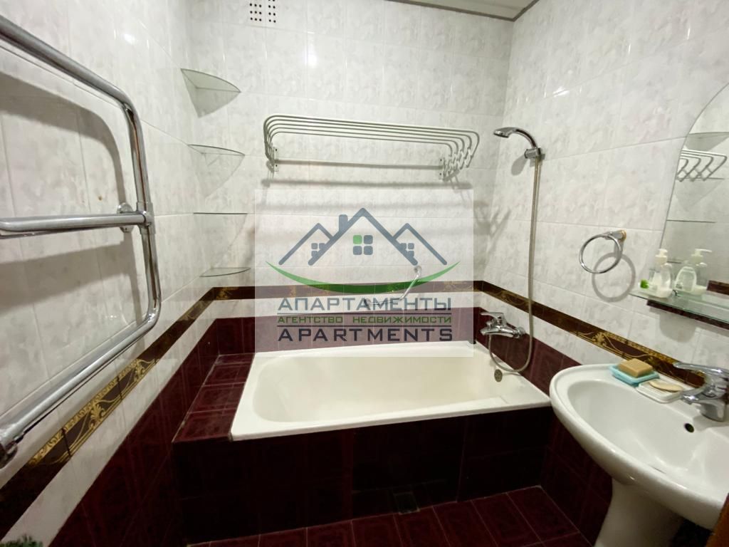 Продажа 2-комнатной квартиры, Пятигорск, Калинина пр-кт,  42б