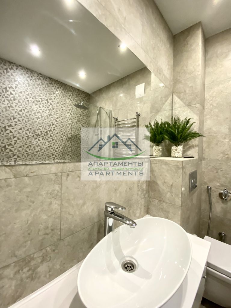 Продажа 2-комнатной квартиры, Пятигорск, Оранжерейная ул,  17