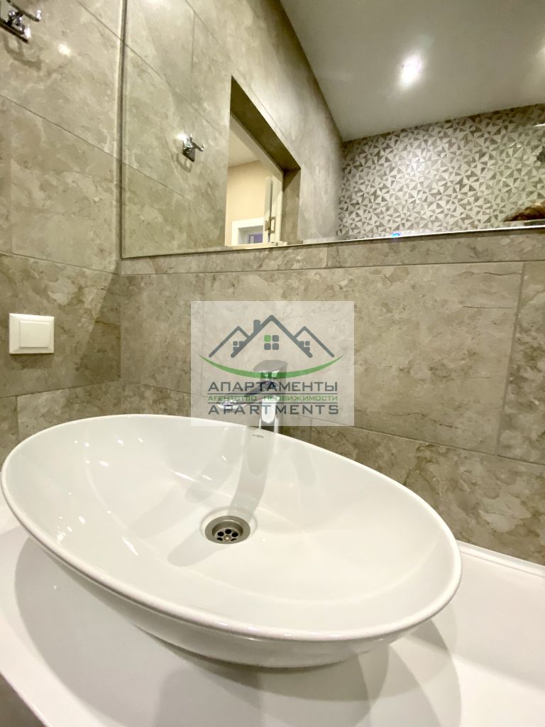 Продажа 2-комнатной квартиры, Пятигорск, Оранжерейная ул,  17