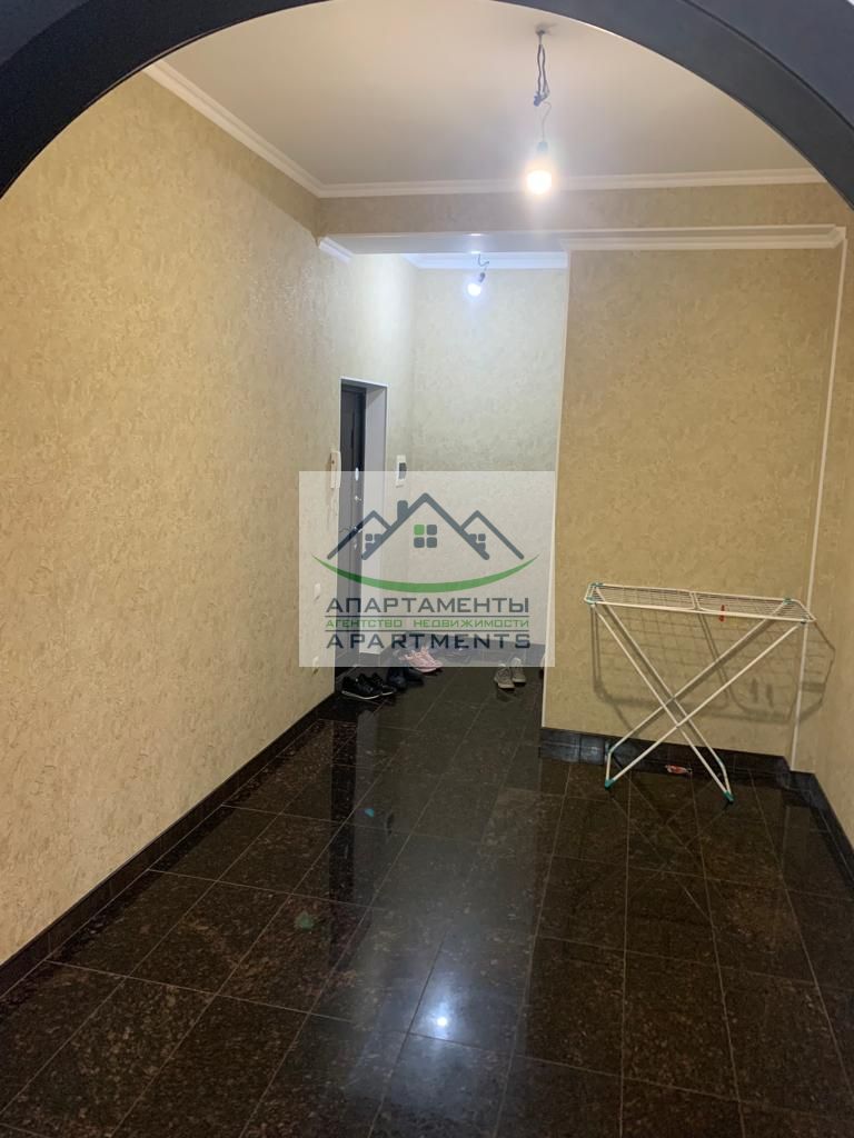 Продажа 2-комнатной квартиры, Ессентуки, Октябрьская ул,  337/1