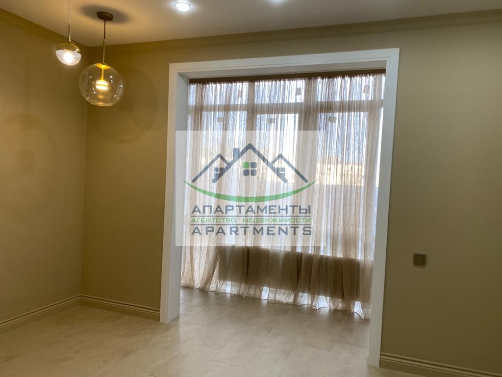 Продажа 2-комнатной квартиры, Пятигорск, Адмиральского ул,  1а