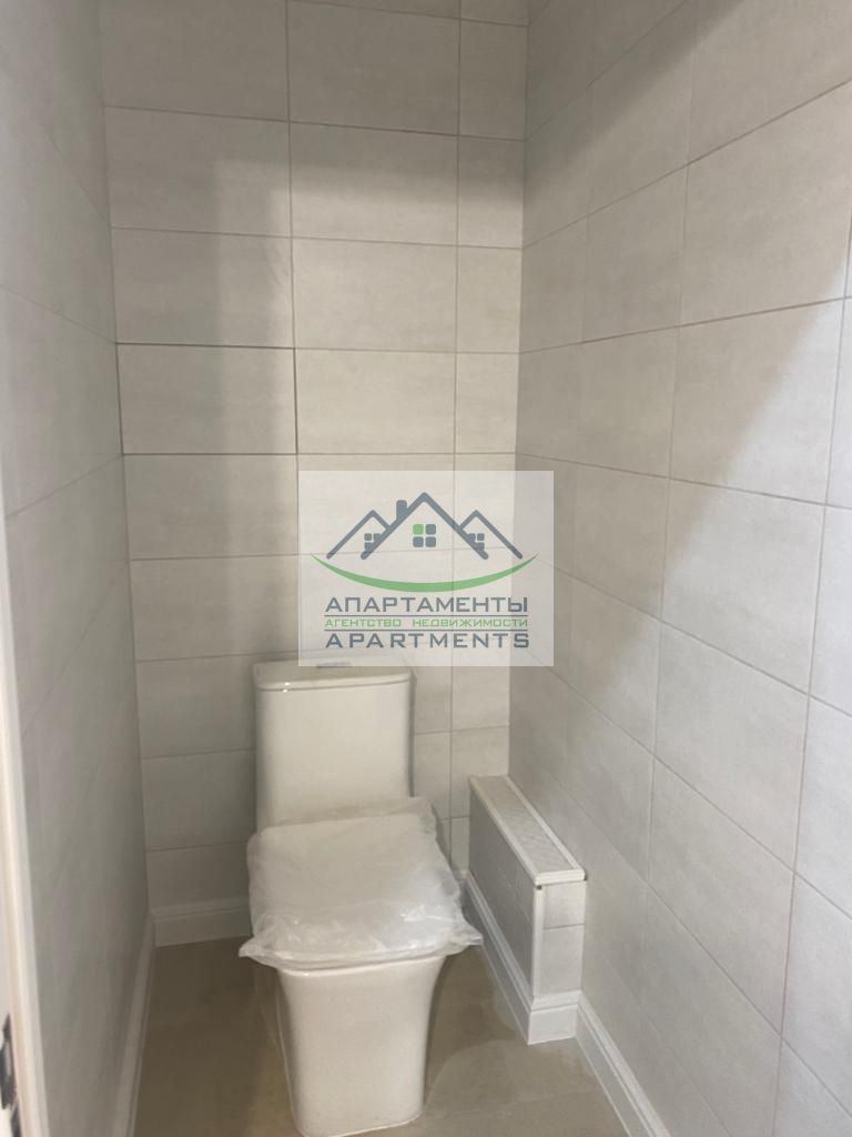 Продажа 2-комнатной квартиры, Пятигорск, Адмиральского ул,  1а