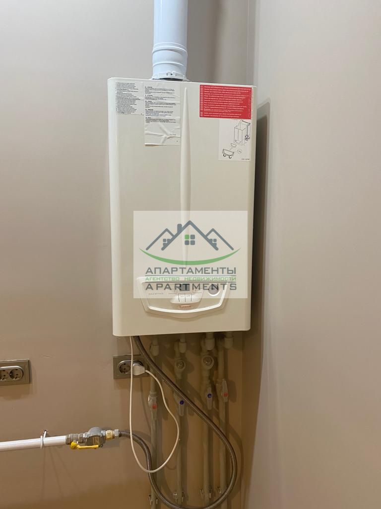 Продажа 2-комнатной квартиры, Пятигорск, Адмиральского ул,  1а