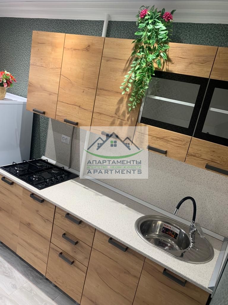 Продажа 2-комнатной квартиры, Ессентуки, Октябрьская ул,  432