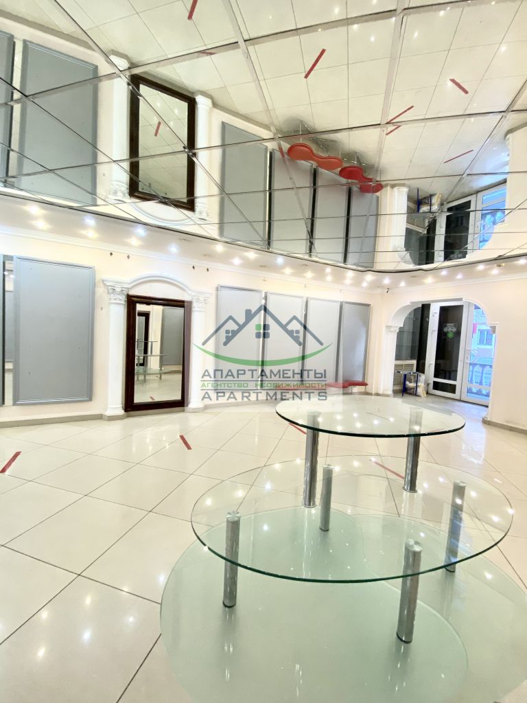 Продажа коммерческой недвижимости, 103м <sup>2</sup>, Пятигорск, 40 лет Октября пр-кт,  40