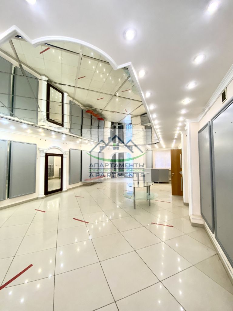 Продажа коммерческой недвижимости, 103м <sup>2</sup>, Пятигорск, 40 лет Октября пр-кт,  40