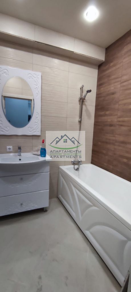 Продажа 2-комнатной квартиры, Пятигорск, Адмиральского ул,  1