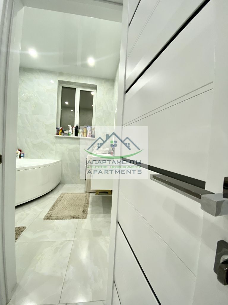 Продажа дома, 260м <sup>2</sup>, 5 сот., Пятигорск, Цветочная ул