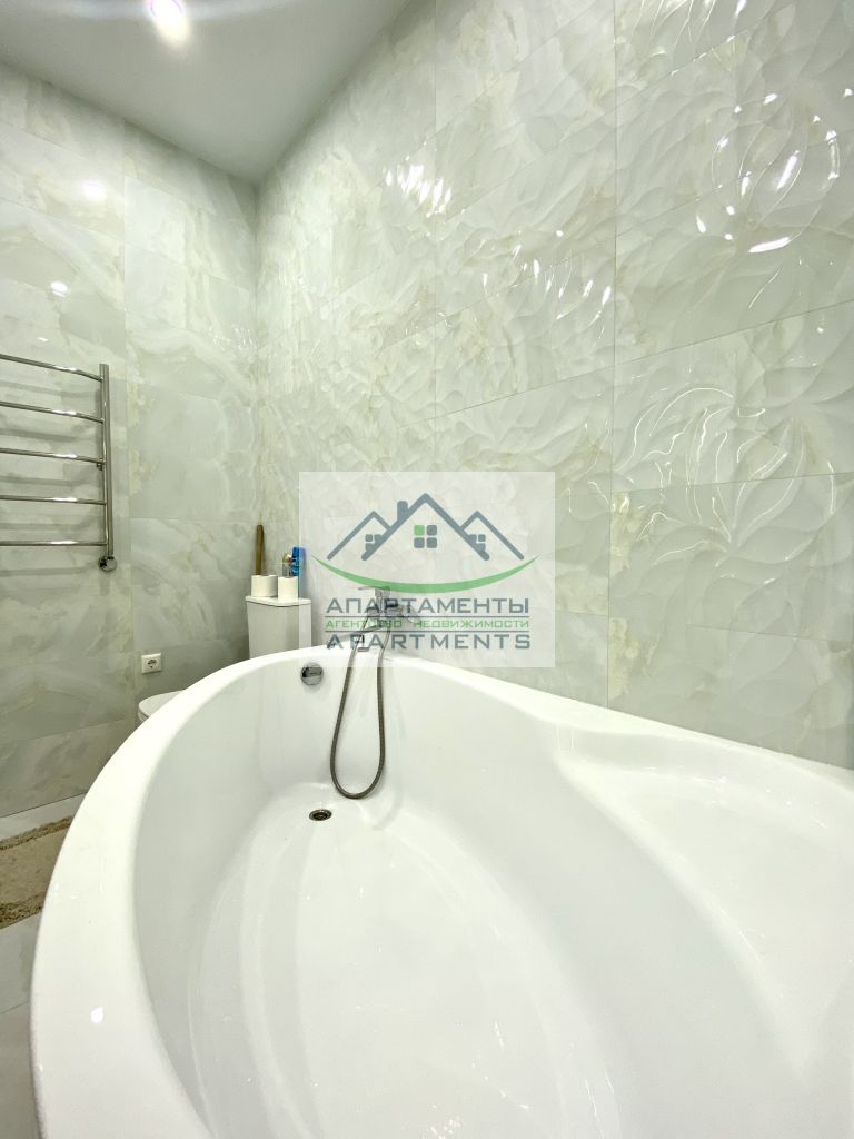 Продажа дома, 260м <sup>2</sup>, 5 сот., Пятигорск, Цветочная ул