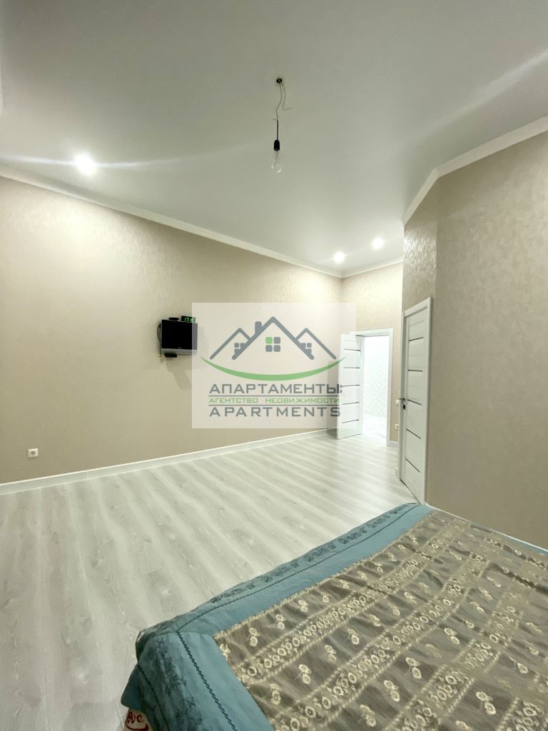 Продажа дома, 260м <sup>2</sup>, 5 сот., Пятигорск, Цветочная ул