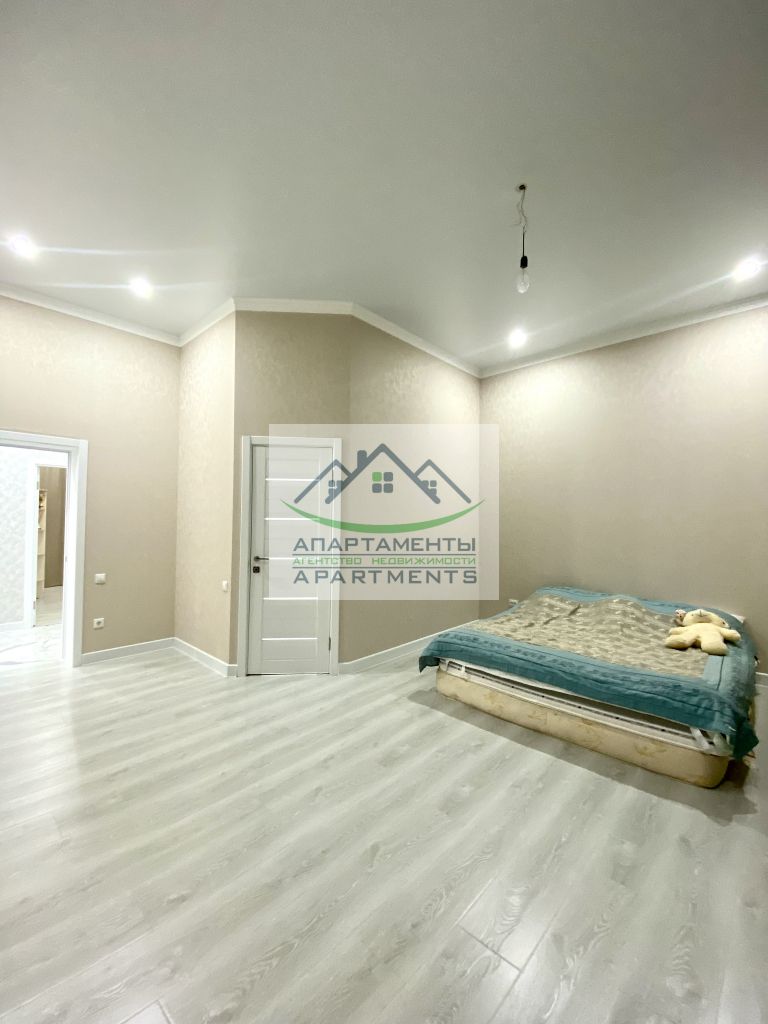 Продажа дома, 260м <sup>2</sup>, 5 сот., Пятигорск, Цветочная ул