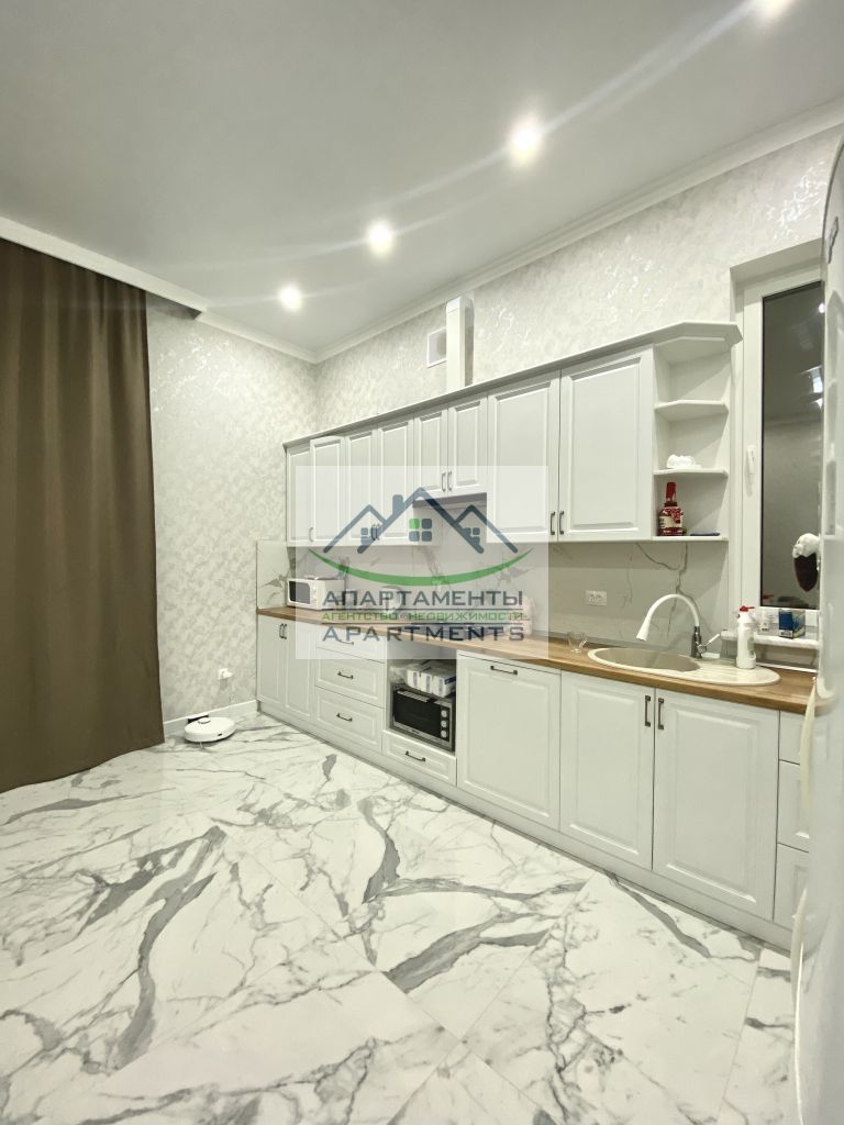 Продажа дома, 260м <sup>2</sup>, 5 сот., Пятигорск, Цветочная ул