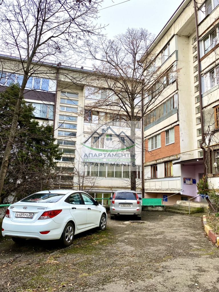 Продажа 2-комнатной квартиры, Пятигорск, 40 лет Октября пр-кт,  21