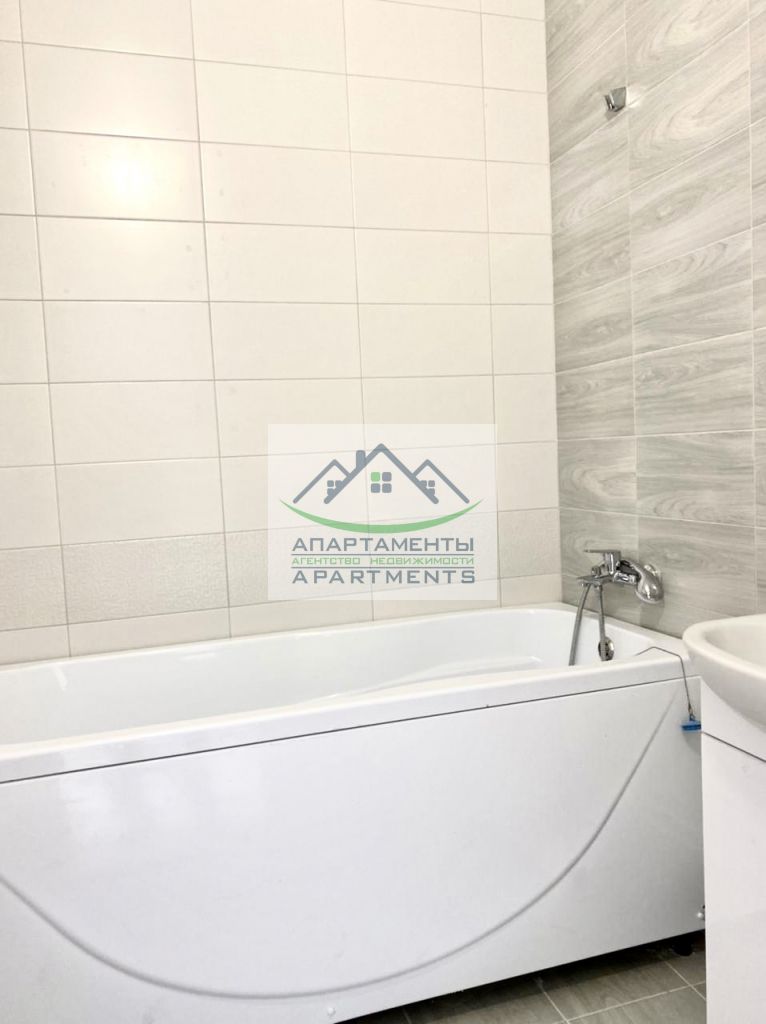 Продажа 3-комнатной квартиры, Пятигорск, Озерная ул,  2Д