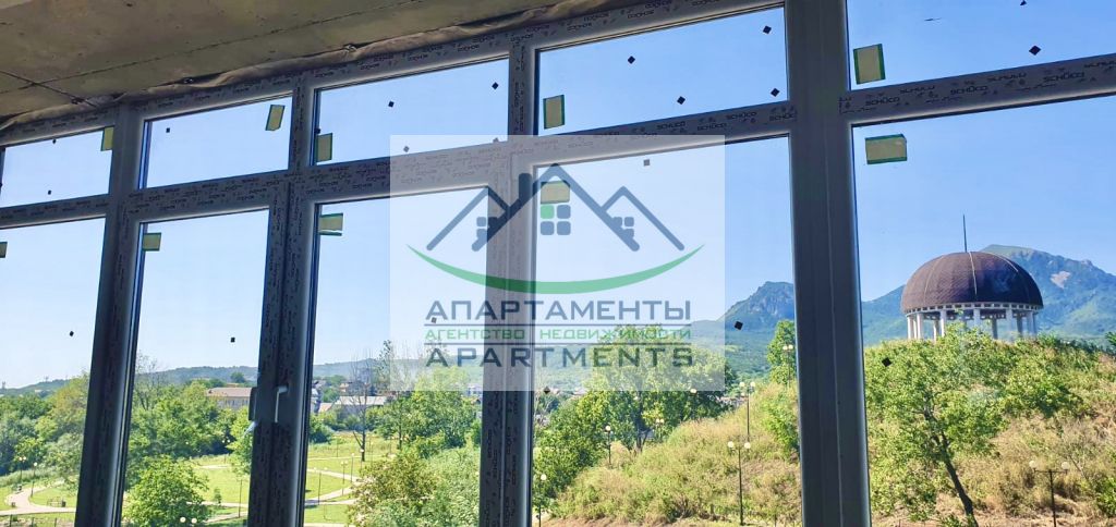 Продажа 2-комнатной квартиры, Пятигорск, Адмиральского ул,  1А