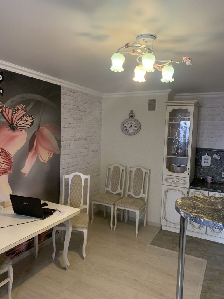 Продажа 2-комнатной квартиры, Пятигорск, Первомайская ул,  2к2