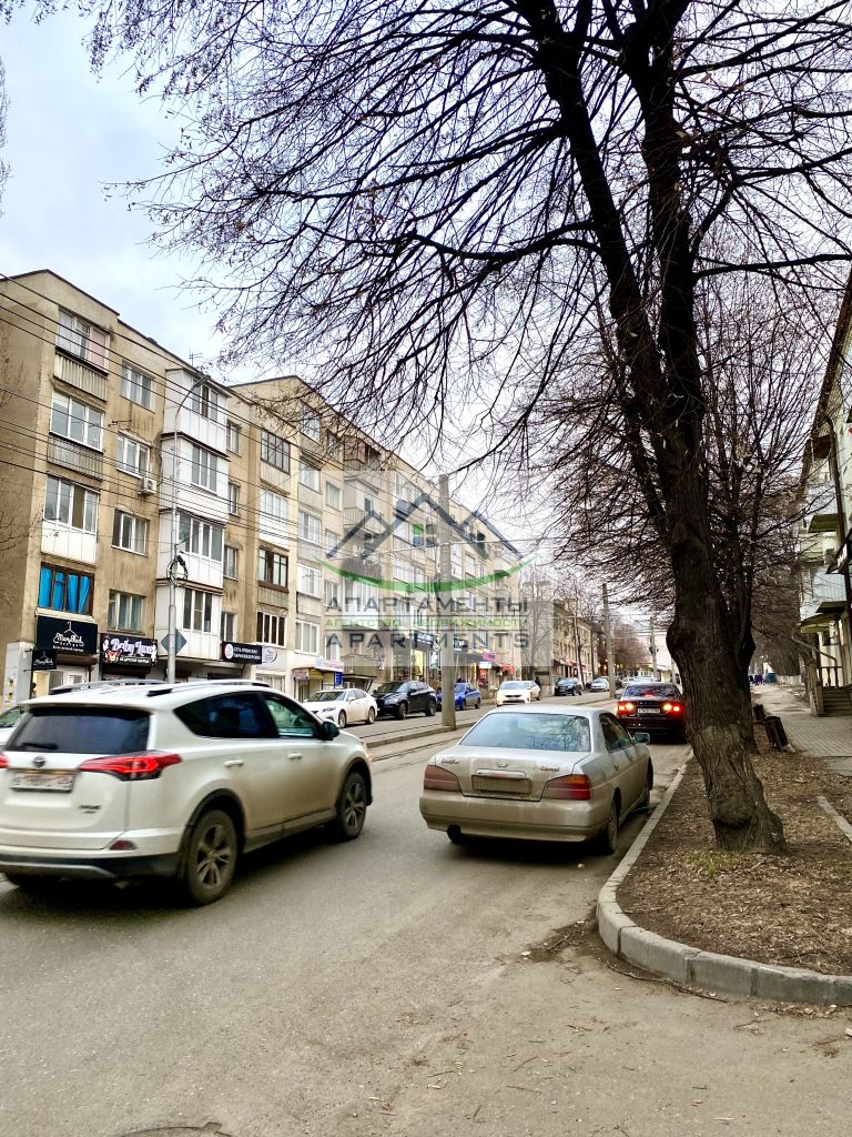 Продажа 2-комнатной квартиры, Пятигорск, 40 лет Октября пр-кт,  33