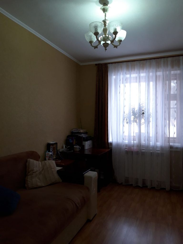 Продажа 3-комнатной квартиры, Батайск, Городской пер,  2