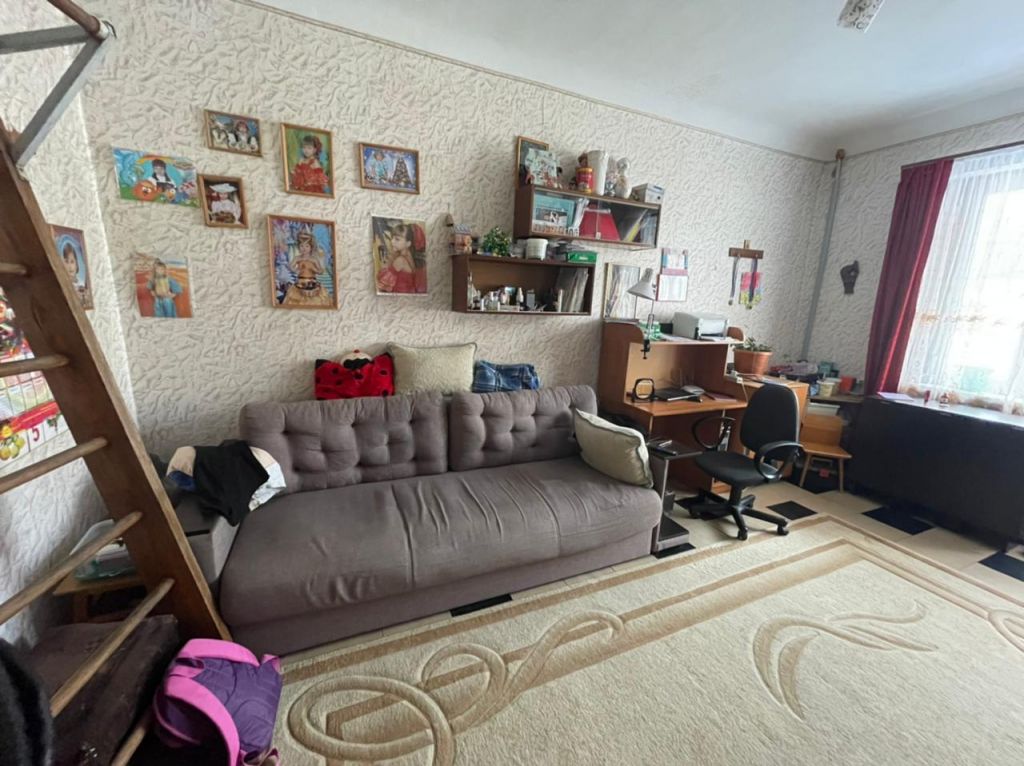 Продажа 3-комнатной квартиры, Лермонтов, Патриса Лумумбы ул,  8