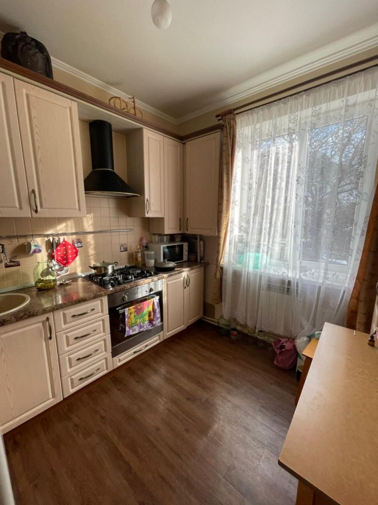 Продажа 3-комнатной квартиры, Лермонтов, Патриса Лумумбы ул,  8