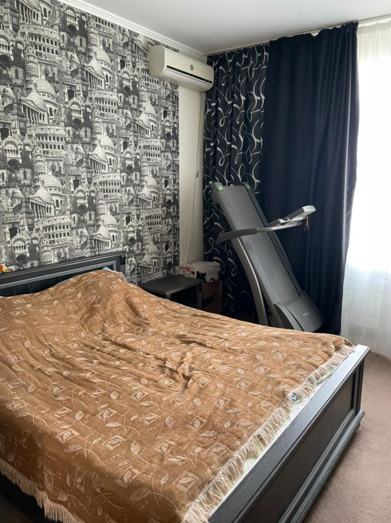 Продажа 3-комнатной квартиры, Лермонтов, Патриса Лумумбы ул,  8