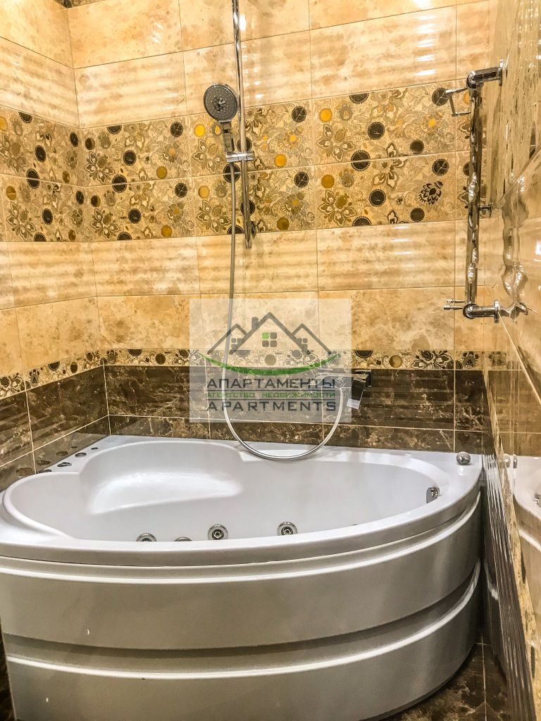 Продажа 2-комнатной квартиры, Пятигорск, Калинина пр-кт,  5а