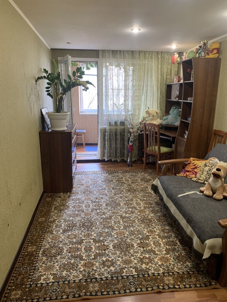 Продажа 3-комнатной квартиры, Пятигорск, Калинина пр-кт,  2к3