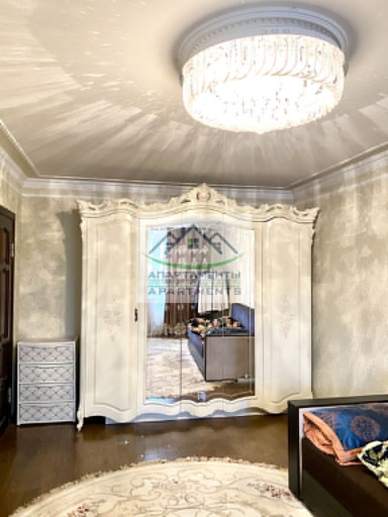 Продажа 4-комнатной квартиры, Пятигорск, Калинина ул,  160