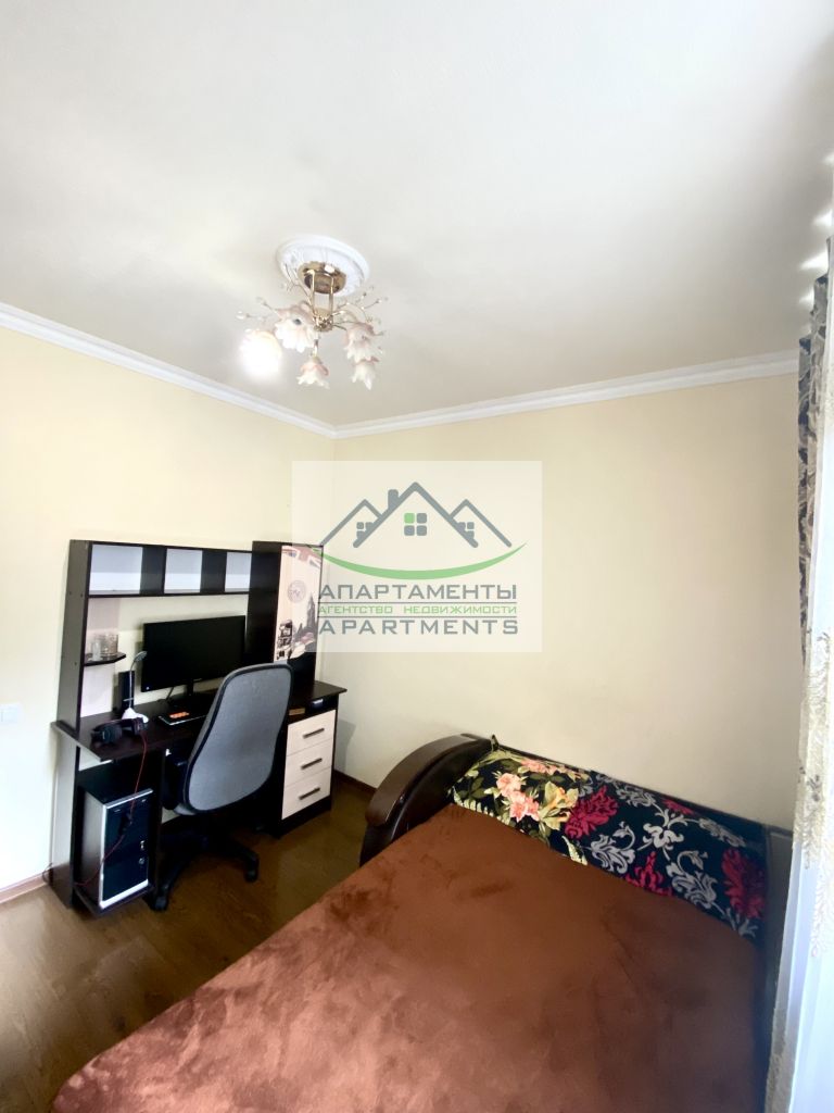 Продажа 4-комнатной квартиры, Пятигорск, Калинина ул,  160