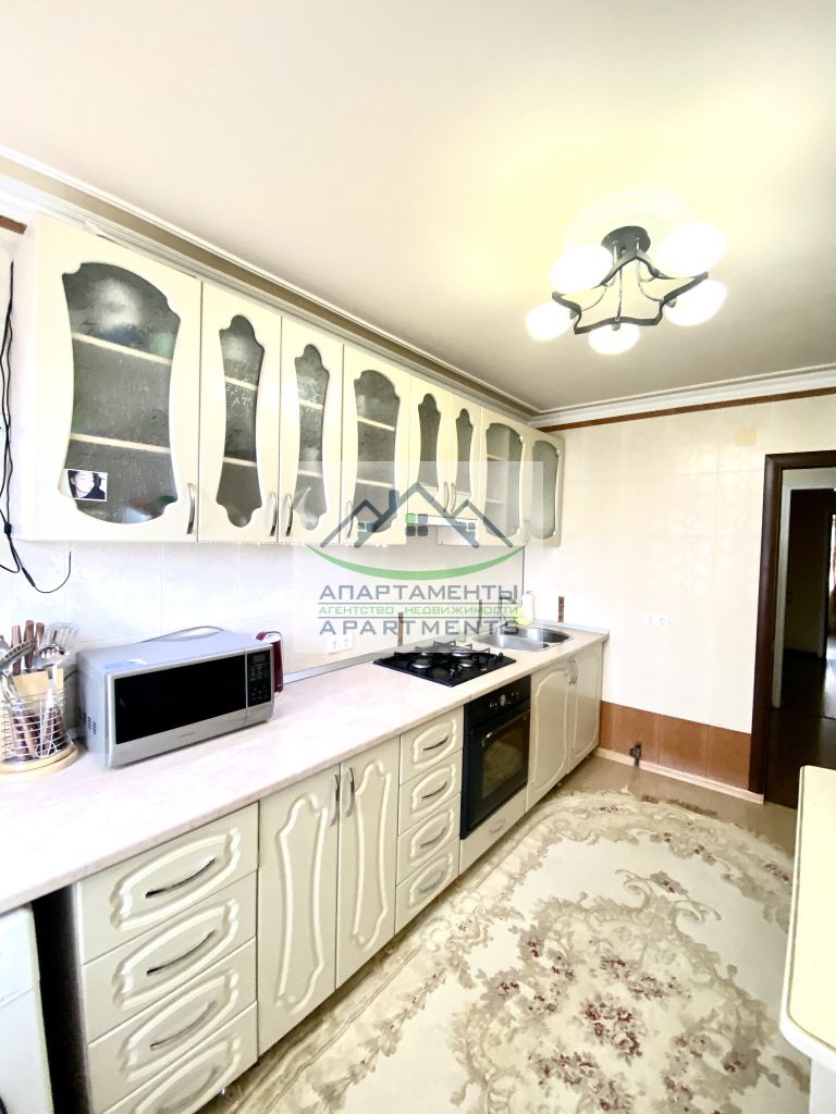 Продажа 4-комнатной квартиры, Пятигорск, Калинина ул,  160