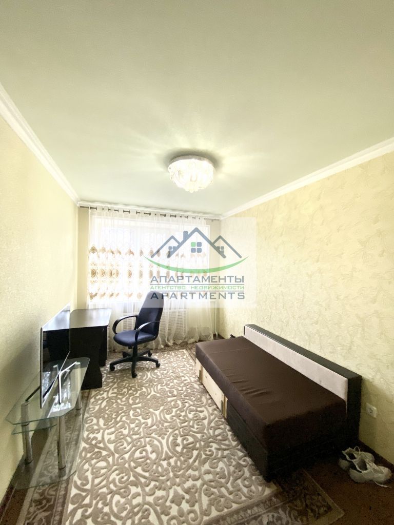 Продажа 4-комнатной квартиры, Пятигорск, Калинина ул,  160