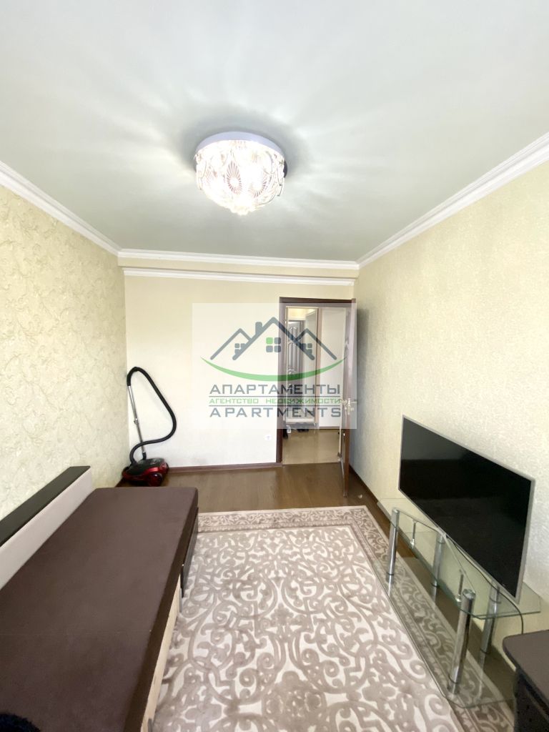 Продажа 4-комнатной квартиры, Пятигорск, Калинина ул,  160