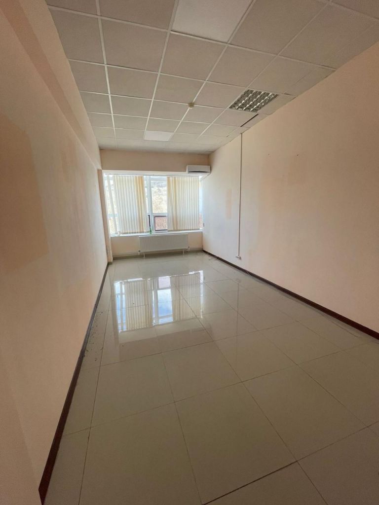 Продажа 8-комнатной квартиры, Пятигорск, Калинина пр-кт,  5а