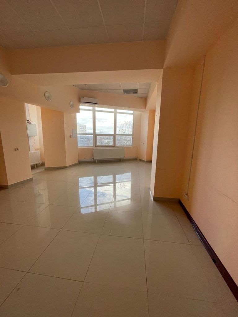 Продажа 8-комнатной квартиры, Пятигорск, Калинина пр-кт,  5а