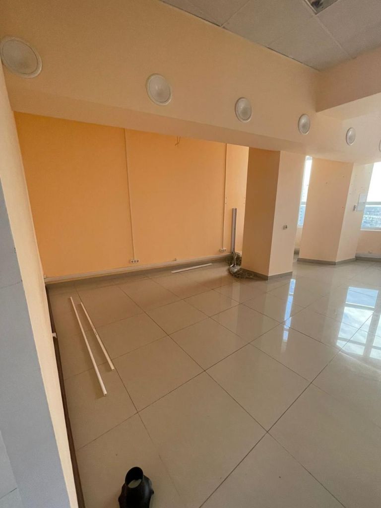 Продажа 8-комнатной квартиры, Пятигорск, Калинина пр-кт,  5а