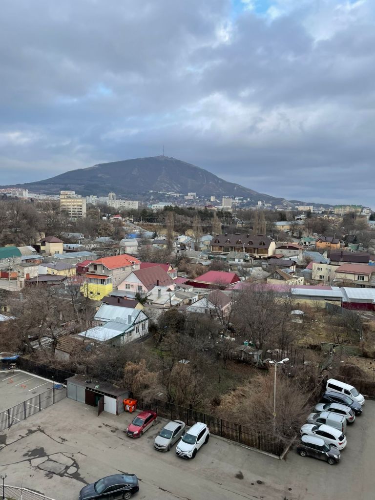 Продажа 2-комнатной квартиры, Пятигорск, Оранжерейная ул,  22/2