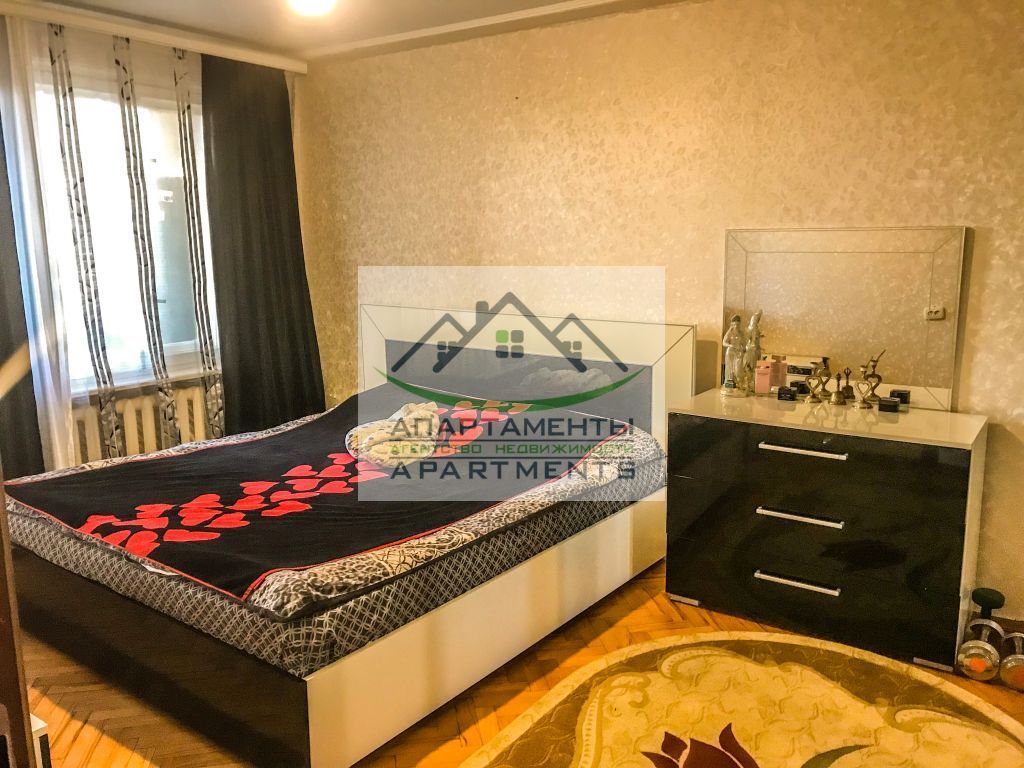 Продажа 3-комнатной квартиры, Пятигорск, Калинина пр-кт,  2к2