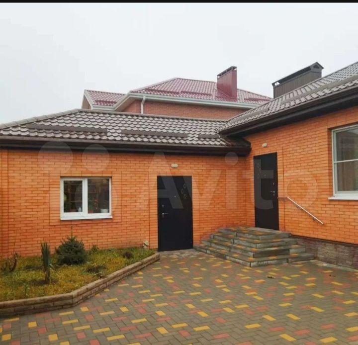 Продажа дома, 140м <sup>2</sup>, 4 сот., Батайск, Цимлянская ул