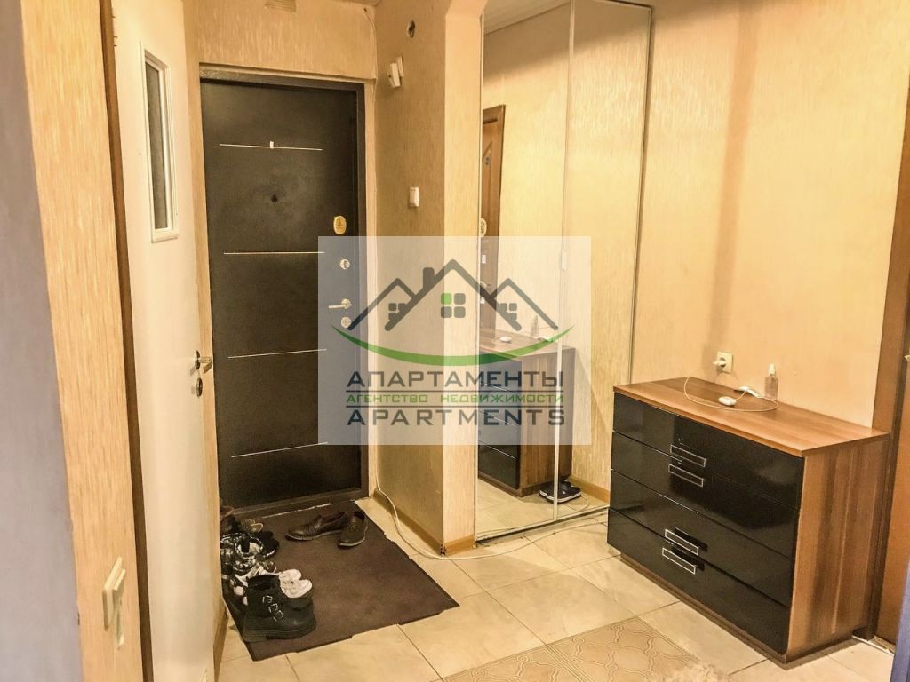 Продажа 3-комнатной квартиры, Пятигорск, Калинина пр-кт,  2к2