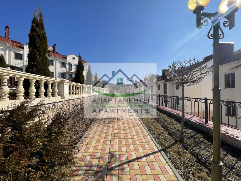 Продажа дома, 350м <sup>2</sup>, 3 сот., Пятигорск, Кучуры ул,  8с