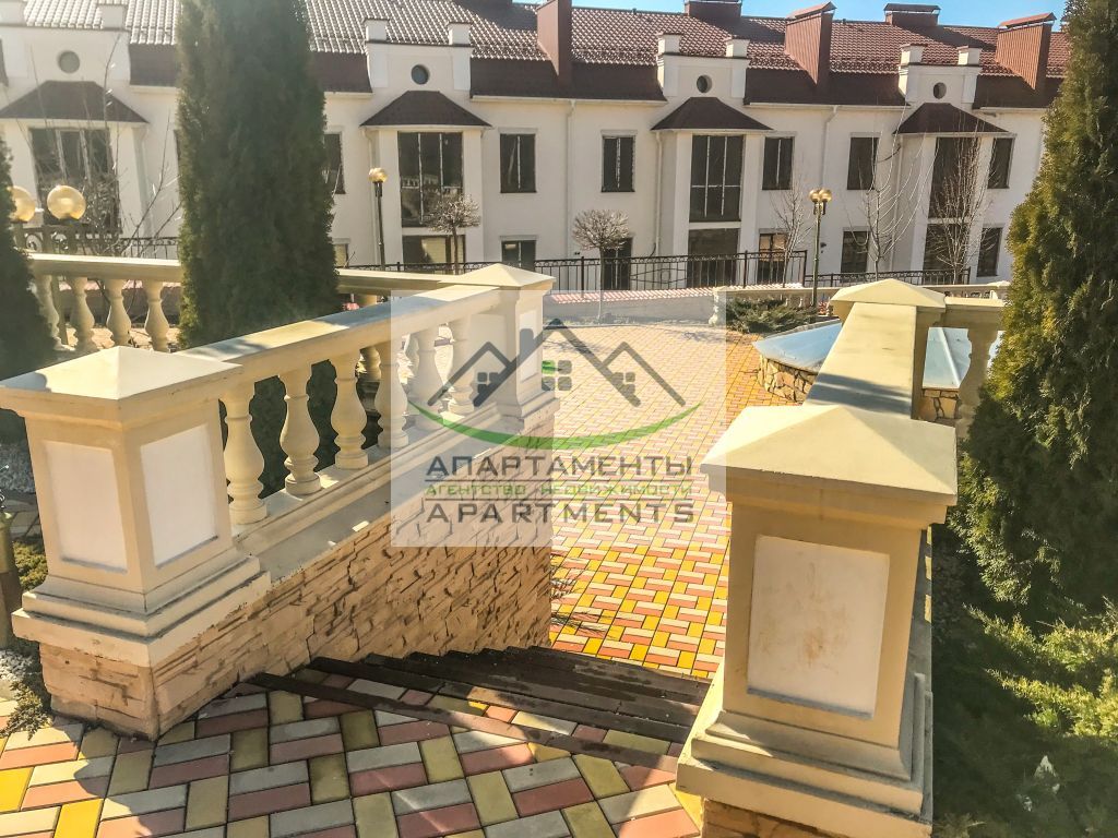 Продажа дома, 320м <sup>2</sup>, 3 сот., Пятигорск, Кучуры ул,  2