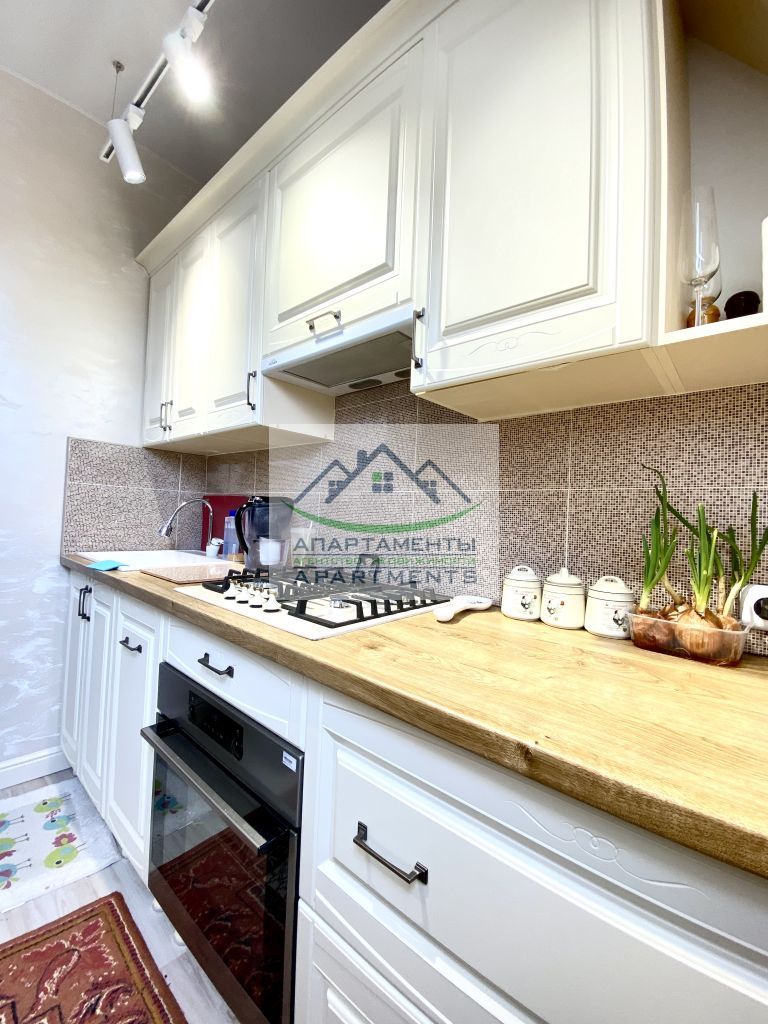 Продажа 2-комнатной квартиры, Пятигорск, Калинина пр-кт,  42В