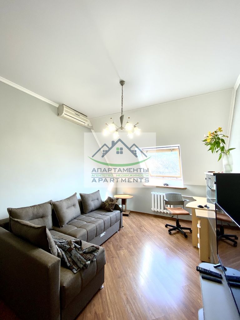 Продажа 2-комнатной квартиры, Пятигорск, Калинина пр-кт,  42В