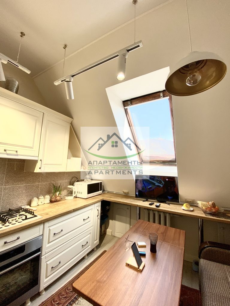 Продажа 2-комнатной квартиры, Пятигорск, Калинина пр-кт,  42В