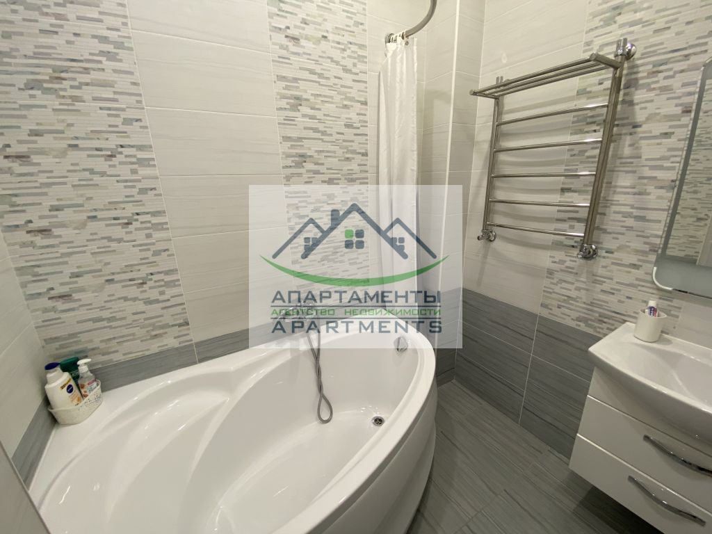 Продажа 2-комнатной квартиры, Пятигорск, 1-я Бульварная ул,  12