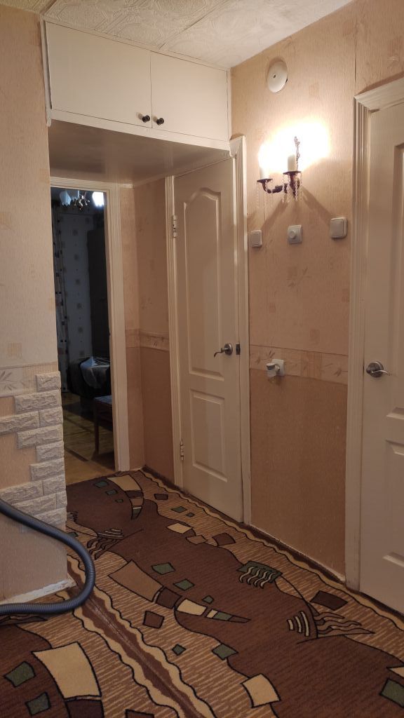 Продажа 4-комнатной квартиры, Смоленск, Твардовского ул,  20А